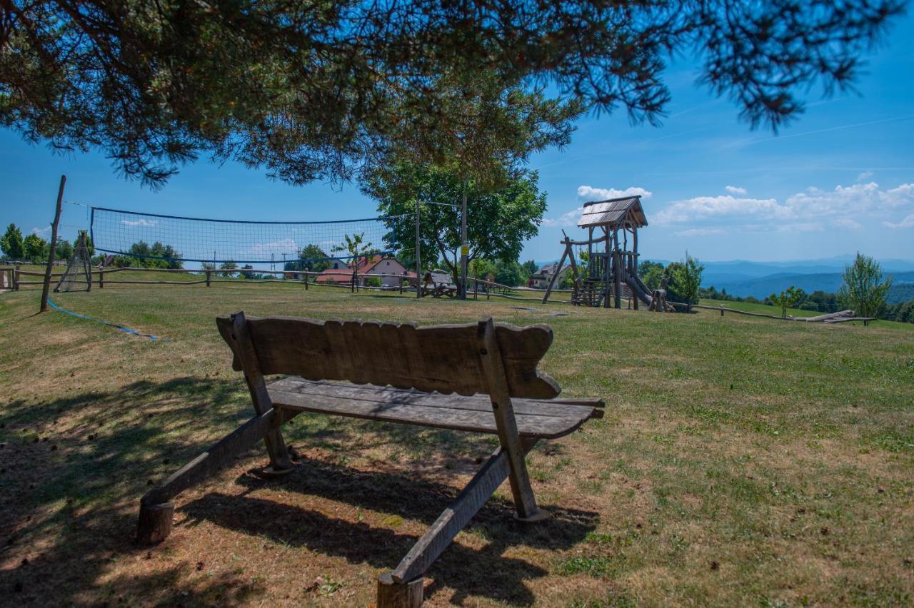 Holiday Home Ernest Zelezni With Hot Tub Ivancna Gorica Exterior foto